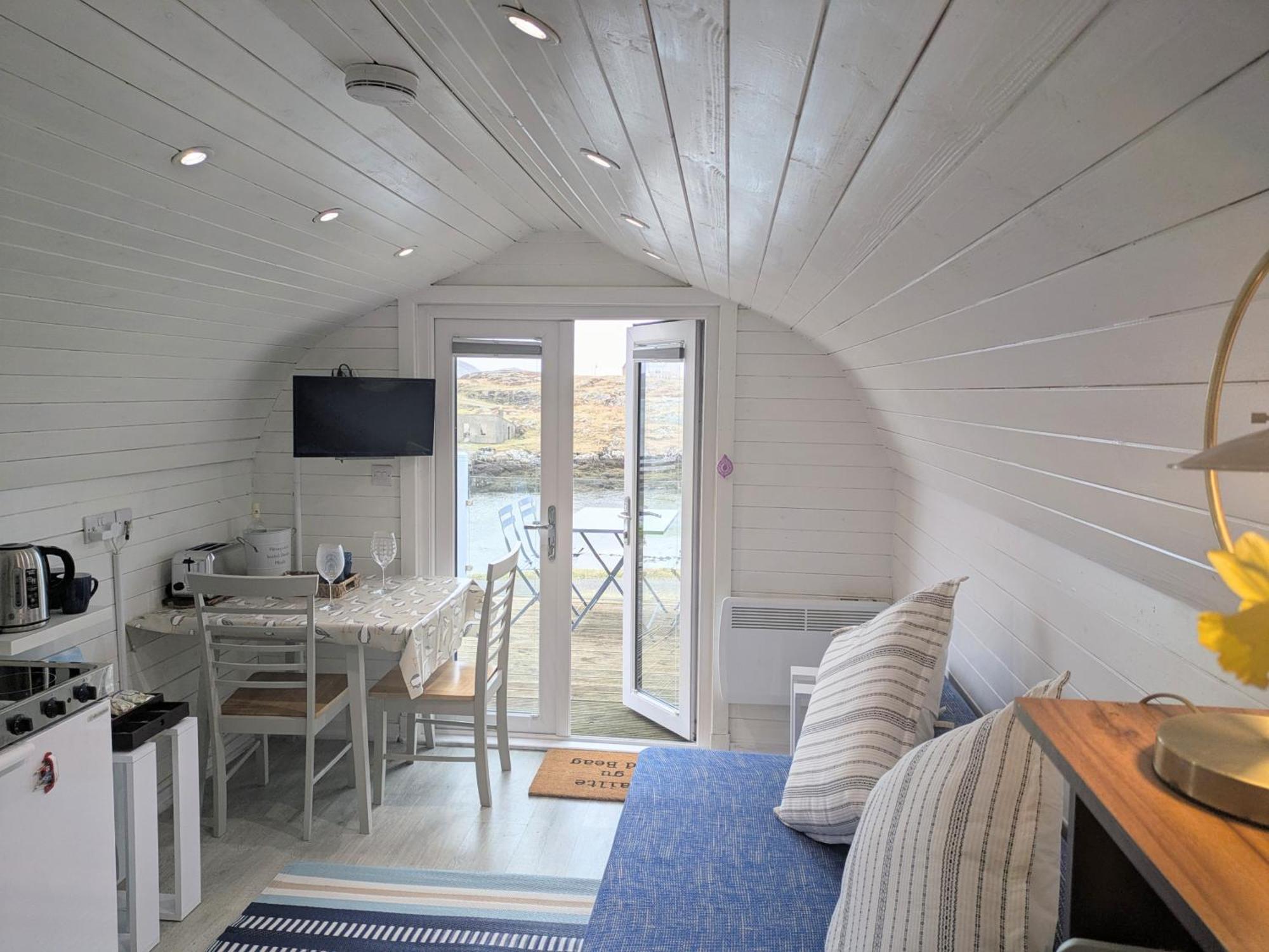 Glamping Pod for 2 Pod Beag Na Haun Eriskay Villa Exteriör bild