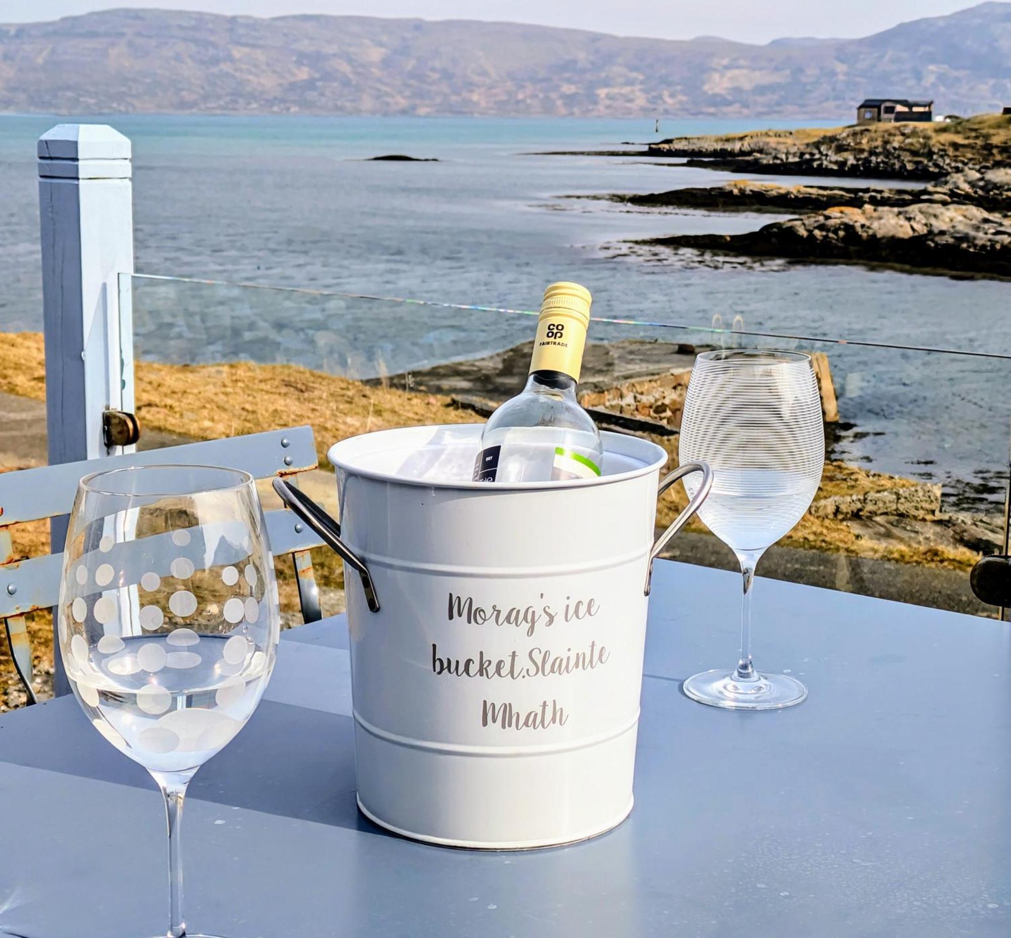 Glamping Pod for 2 Pod Beag Na Haun Eriskay Villa Exteriör bild