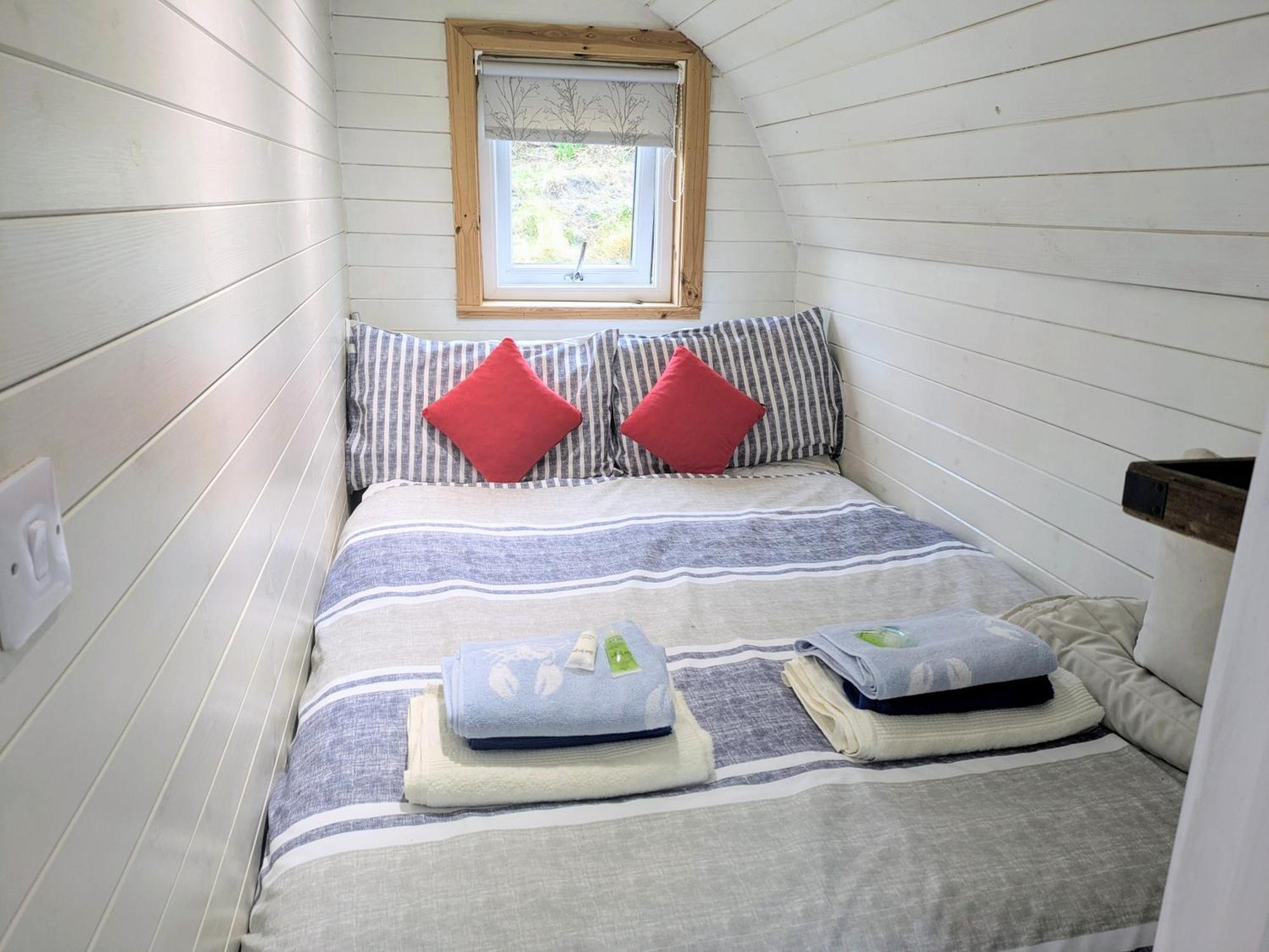 Glamping Pod for 2 Pod Beag Na Haun Eriskay Villa Exteriör bild