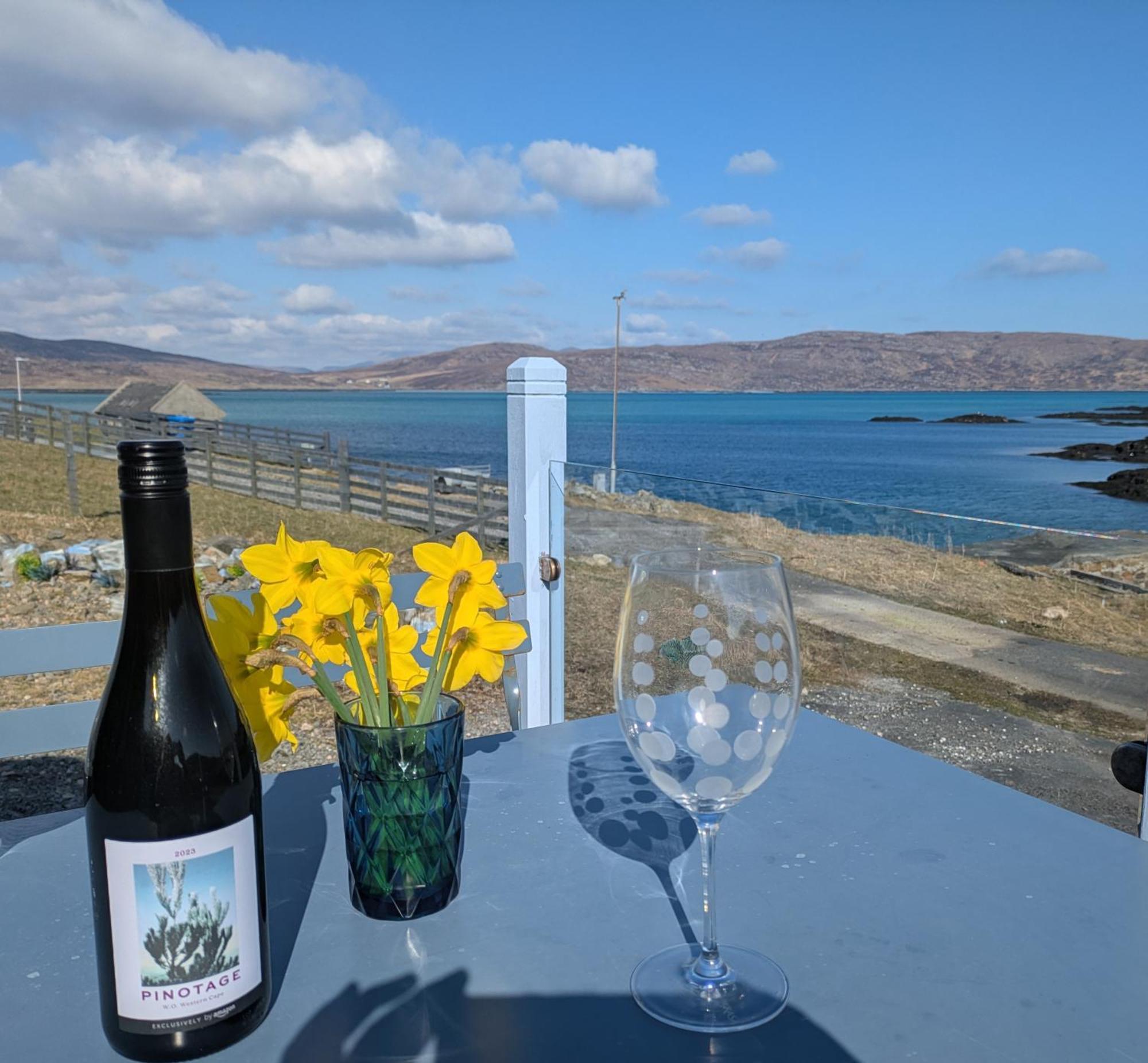 Glamping Pod for 2 Pod Beag Na Haun Eriskay Villa Exteriör bild